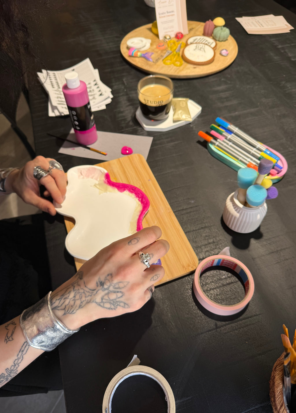 AUSGESUCHT & ANGEMALT  Fertige Gießstücke. Deine Ideen.
