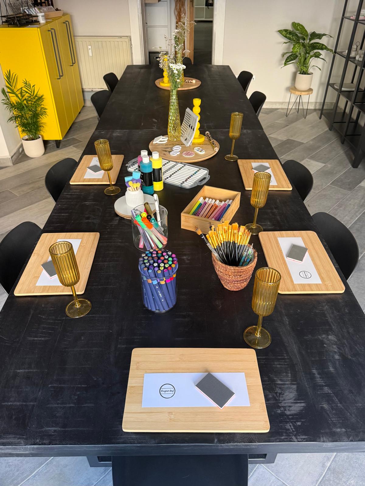 SIP, SNACK & CREATE  Freunde. Sektchen. Tapas. Kreativität.